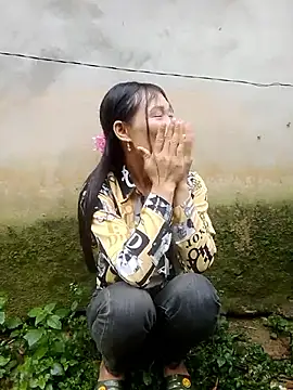 Snapshot of doggy-00 chatting on March 24, 2026, 1:43 am doggy-00 online show from March 24, 2026, 1:43 am