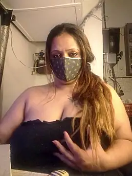 JENNY BABES online show from October 28, 2025, 6:54 pm