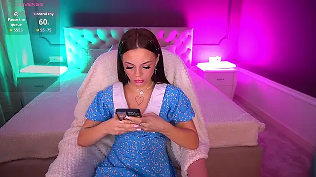 LexxxyJoy online show from November 26, 2025, 7:20 am