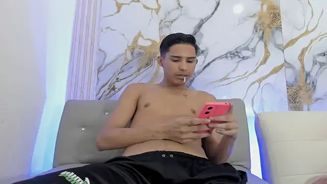 damian fort1 online show from November 15, 2025, 4:36 pm