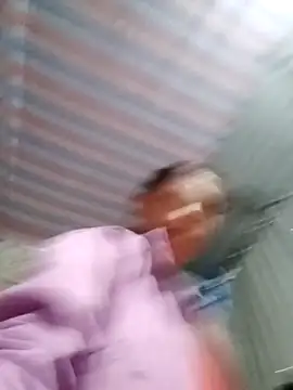 bella-la online show from November 10, 2025, 11:48 pm