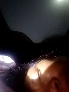 bella-la online show from December 1, 2025, 9:20 pm