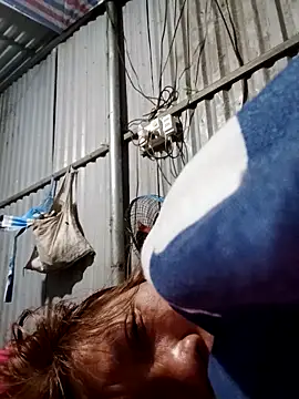 bella-la online show from February 1, 2026, 7:23 pm