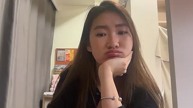 Snapshot of AlishaCheng chatting on December 21, 2025, 1:18 pm AlishaCheng online show from December 21, 2025, 1:18 pm