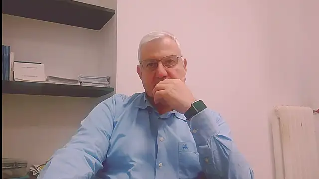 Snapshot of Diegoriv71 chatting on February 18, 2026, 7:04 am Diegoriv71 online show from February 18, 2026, 7:04 am