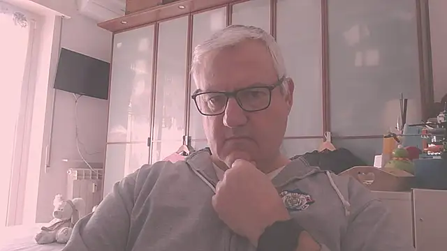 Snapshot of Diegoriv71 chatting on February 20, 2026, 10:05 am Diegoriv71 online show from February 20, 2026, 10:05 am