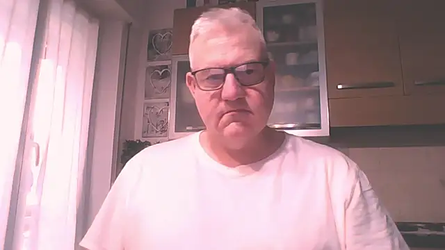 Snapshot of Diegoriv71 chatting on March 1, 2026, 6:59 am Diegoriv71 online show from March 1, 2026, 6:59 am