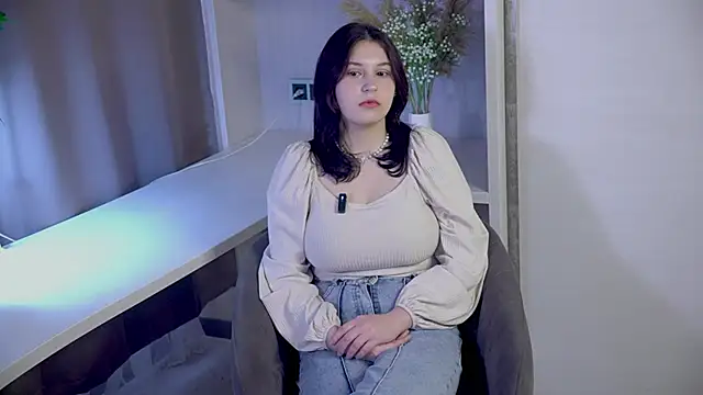 DevonaBedard online show from October 28, 2025, 3:54 am