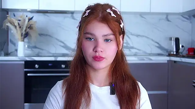 YettaCalabria online show from December 19, 2025, 11:28 am