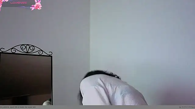 Snapshot of valeryablack chatting on May 13, 2026, 6:05 pm valeryablack online show from May 13, 2026, 6:05 pm