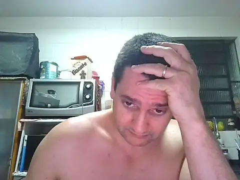 Snapshot of Alex-Naturista chatting on August 3, 2026, 1:15 am Alex-Naturista online show from August 3, 2026, 1:15 am