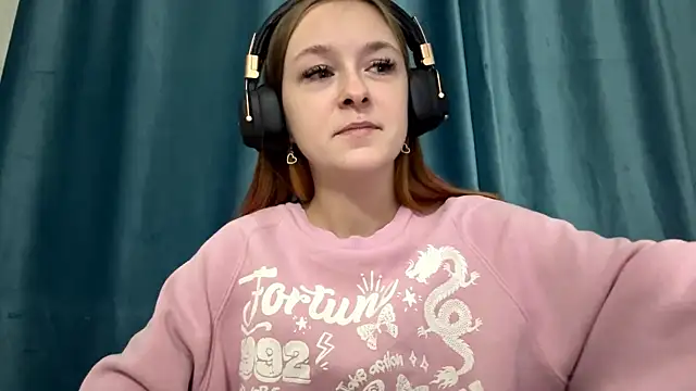 HOTBellakle online show from November 5, 2025, 3:23 pm