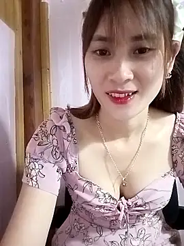 Em xinh01 online show from May 13, 2026, 2:14 pm