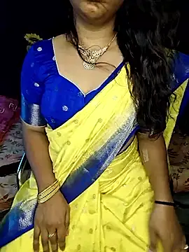 shreyareddy99 online show from March 13, 2026, 5:58 am