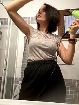 Piediniecollant online show from December 16, 2025, 3:28 pm