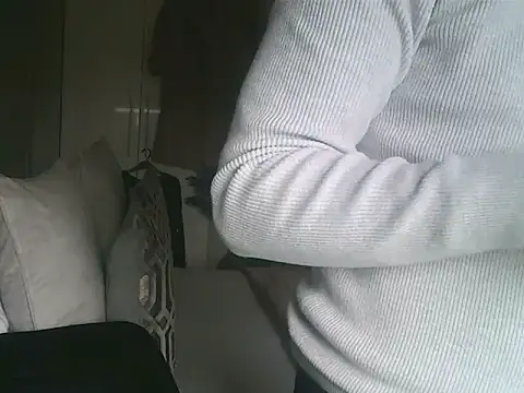 Snapshot of scotsman202513 chatting on November 5, 2025, 10:04 am scotsman202513 online show from November 5, 2025, 10:04 am