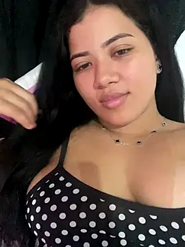 Snapshot of morenahhwy chatting on November 3, 2025, 2:35 am morenahhwy online show from November 3, 2025, 2:35 am