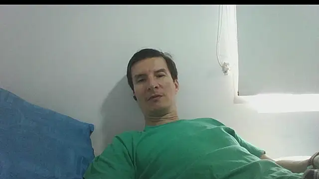 Snapshot of carliesexyman chatting on November 15, 2025, 1:51 pm carliesexyman online show from November 15, 2025, 1:51 pm