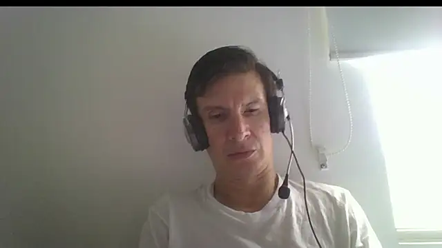 Snapshot of carliesexyman chatting on November 24, 2025, 2:50 pm carliesexyman online show from November 24, 2025, 2:50 pm