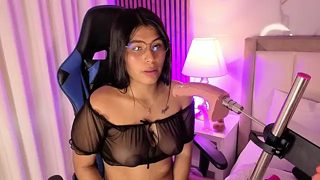 Snapshot of Mara_Scott chatting on November 10, 2025, 7:57 pm Mara Scott online show from November 10, 2025, 7:57 pm