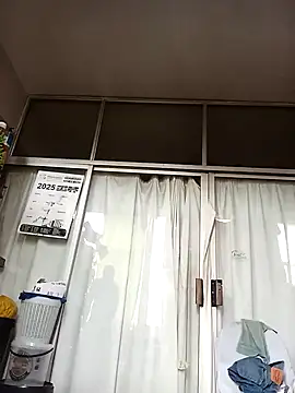 dzicky33 online show from October 29, 2025, 10:17 am