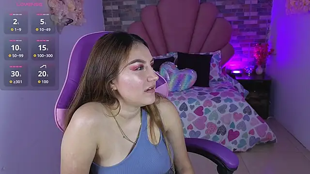 Adrimaretti online show from October 28, 2025, 7:38 pm