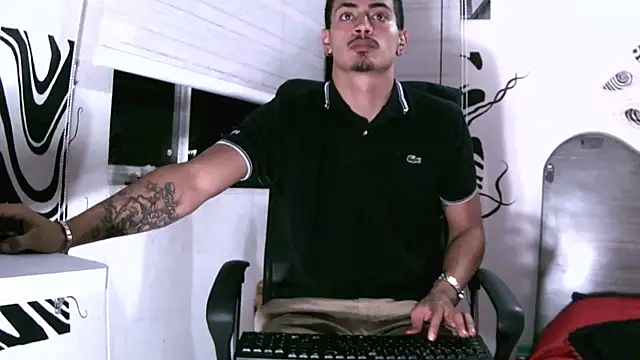 kai storm420 online show from November 19, 2025, 4:12 am