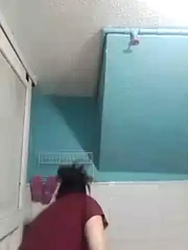 Adelgey-Michell online show from November 29, 2025, 3:04 pm