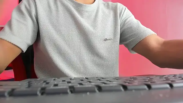 Maximiliano Khalil online show from November 23, 2025, 7:35 pm