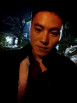 -Nathann- online show from December 19, 2025, 1:29 pm