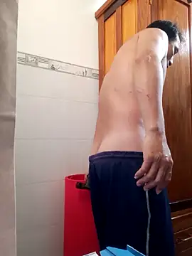 Snapshot of Cafeen19 chatting on February 15, 2026, 11:45 pm Cafeen19 online show from February 15, 2026, 11:45 pm