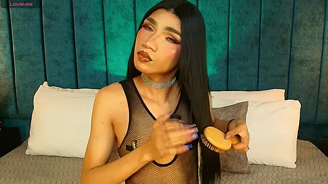 Snapshot of FernandaFox_ chatting on November 18, 2025, 3:45 am FernandaFox online show from November 18, 2025, 3:45 am