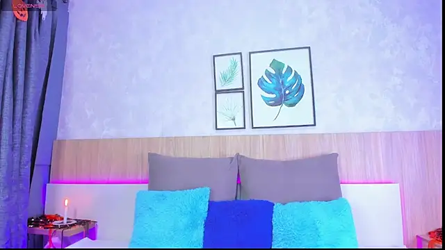 Alanna-Hank online show from October 28, 2025, 3:32 am