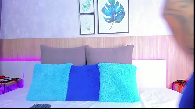 Alanna-Hank online show from October 29, 2025, 2:58 am