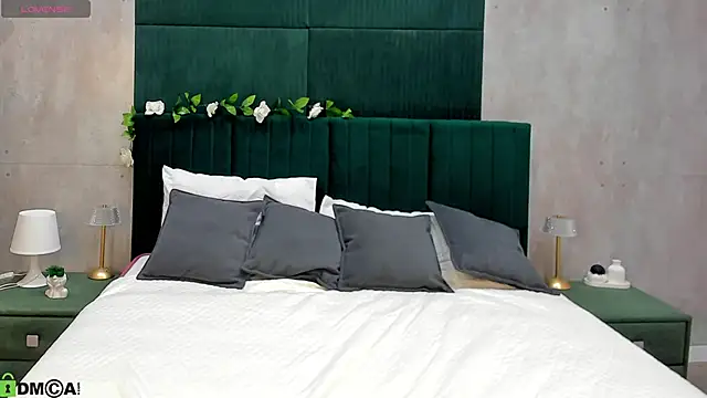 Melanie Ryer online show from November 21, 2025, 1:15 am