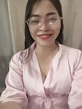 Snapshot of Bamboo-niee123 chatting on May 18, 2026, 1:24 am Bamboo-niee123 online show from May 18, 2026, 1:24 am