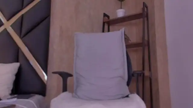 jackfoden01 online show from October 31, 2025, 4:02 am