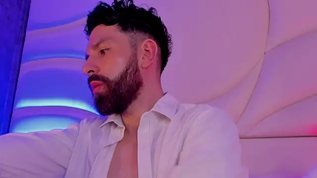 jackfoden01 online show from November 26, 2025, 4:13 am