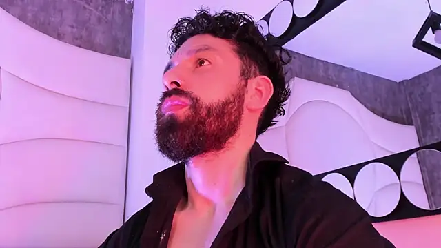 jackfoden01 online show from December 17, 2025, 1:17 pm