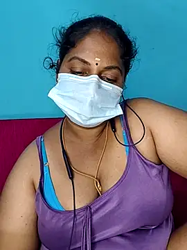 deepikasree143 online show from November 7, 2025, 6:24 am