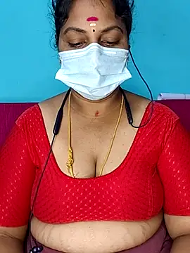 deepikasree143 online show from November 12, 2025, 7:24 pm