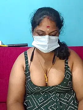 deepikasree143 online show from December 17, 2025, 5:46 am