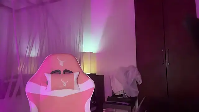 Snapshot of Bae_Belle chatting on November 23, 2025, 8:03 am Bae Belle online show from November 23, 2025, 8:03 am