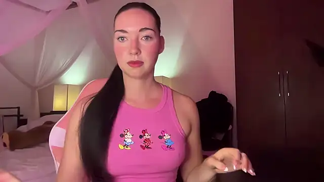 Snapshot of Bae_Belle chatting on November 26, 2025, 6:14 am Bae Belle online show from November 26, 2025, 6:14 am