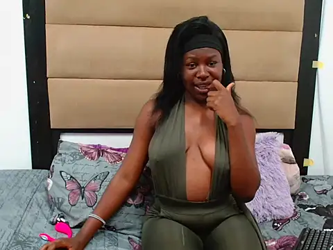 Snapshot of DARKberryDIAMOND chatting on November 3, 2025, 6:20 pm DARKberryDIAMOND online show from November 3, 2025, 6:20 pm