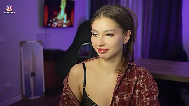 Snapshot of Cleose chatting on March 19, 2026, 7:12 am Cleose online show from March 19, 2026, 7:12 am