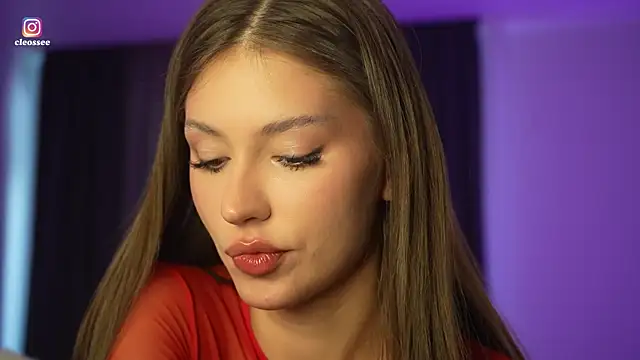 Snapshot of Cleose chatting on April 10, 2026, 7:13 am Cleose online show from April 10, 2026, 7:13 am