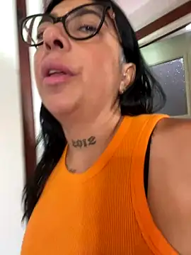 Snapshot of solmorochia chatting on December 4, 2025, 2:59 pm solmorochia online show from December 4, 2025, 2:59 pm