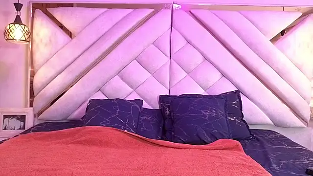 Snapshot of berlin_kitty chatting on October 30, 2025, 11:22 am berlin kitty online show from October 30, 2025, 11:22 am