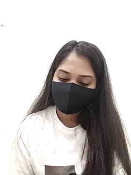 Green LaDY66 online show from November 8, 2025, 2:45 am